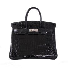 Hermes Birkin 25 in Black Niloticus Crocodile with Gold Hardware, front view