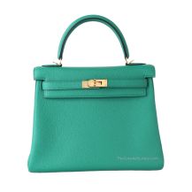 Hermes Kelly 25 in Vert Verone Togo leather with Gold Hardware, front view