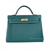 Hermes Kelly 40 in Peacock Green Togo leather with Gold Hardware, front view