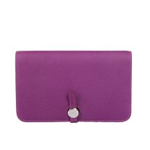 Front view of wallet