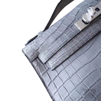 Hermes Mini Kelly 22 Pochette Bag 8m Gris Paris Matte Nile Croc PHW