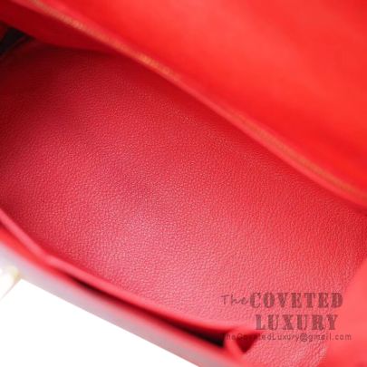 GET A CLOSE UP OF THIS Vintage Kelly 28 Rouge Hermes Color Code 55 